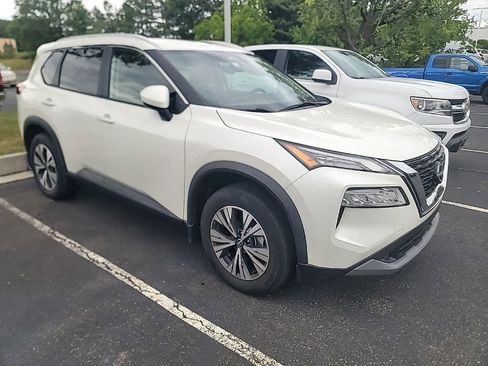 Used 2023 Nissan Rogue SV w/ SV Premium B Package AWD/4WD image 10