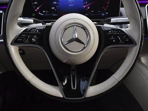 Used 2023 Mercedes-Benz S 500 4MATIC image 7