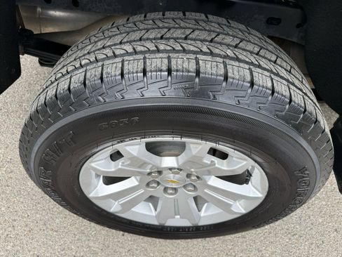 Used 2022 Chevrolet Colorado LT w/ Fleet Safety Package image 25