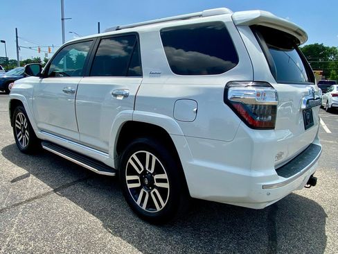 Used 2015 Toyota 4Runner Limited AWD/4WD image 3