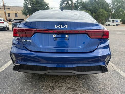 Used 2024 Kia Forte LXS w/ LXS Technology Package FWD image 4