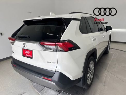 Used 2020 Toyota RAV4 Limited image 41