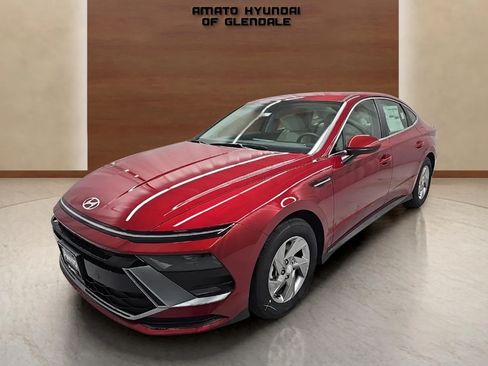 New 2026 Hyundai Sonata SE FWD image 2