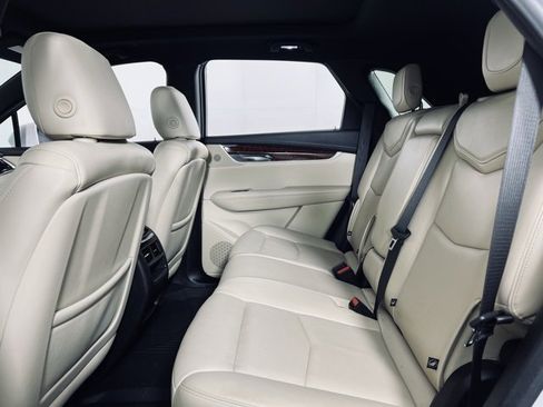 Used 2019 Cadillac XT5 Luxury image 12