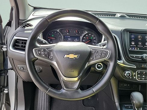 Used 2024 Chevrolet Equinox LT AWD/4WD image 16
