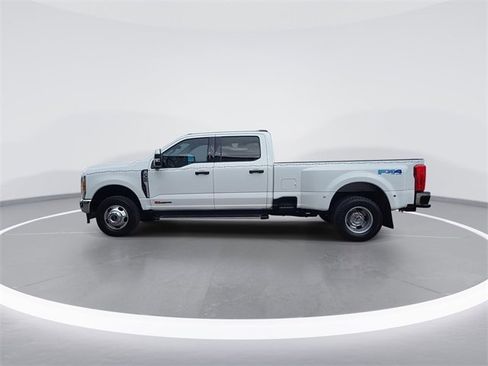 Used 2023 Ford F350 XLT image 5