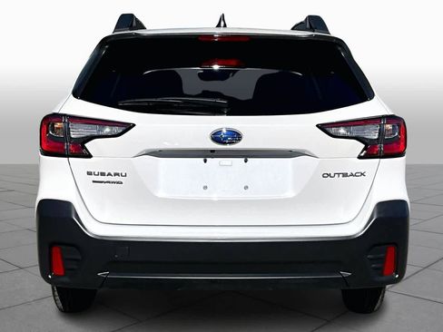 Used 2022 Subaru Outback Premium image 5