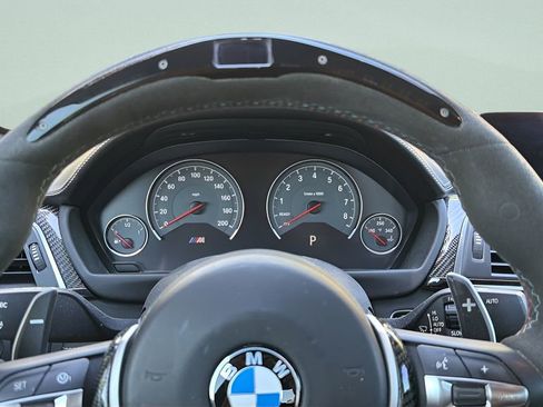 Used 2018 BMW M4 Coupe RWD image 15