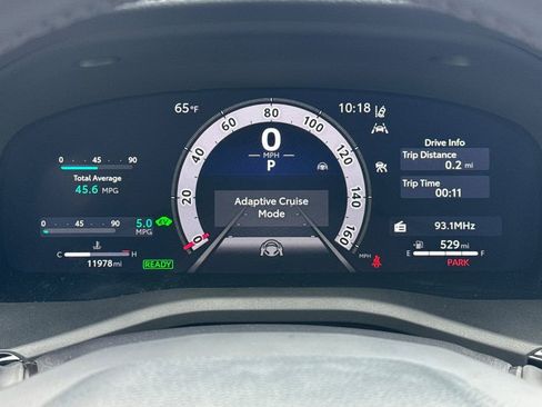 Used 2026 Toyota Camry XLE FWD image 30