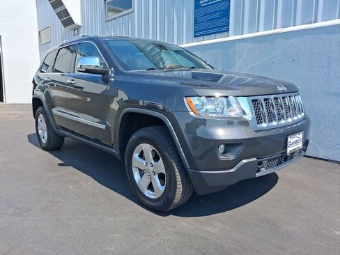 Used 2011 Jeep Grand Cherokee Overland AWD/4WD image 7