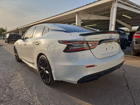 Used 2021 Nissan Maxima SR w/ Sport Mat Group FWD image 2