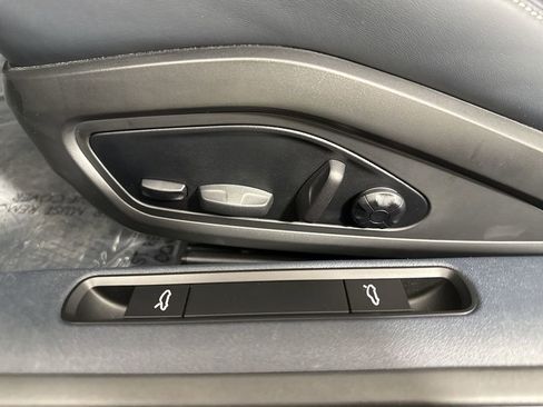 Certified 2025 Porsche 911 Carrera image 40