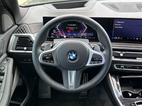 Used 2026 BMW X5 xDrive40i w/ M Sport Package AWD/4WD image 18