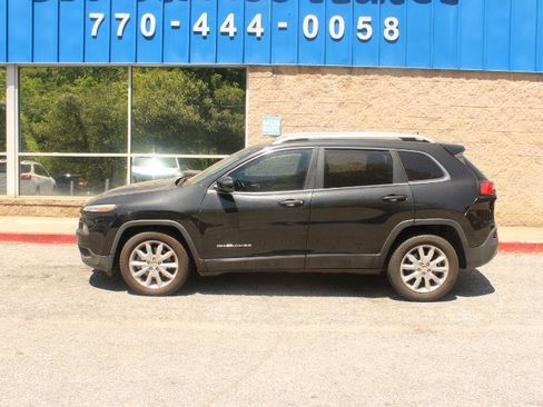 Used 2016 Jeep Cherokee Limited w/ Trailer Tow Group FWD image 23