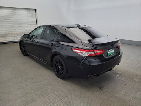 Used 2020 Toyota Camry SE image 5