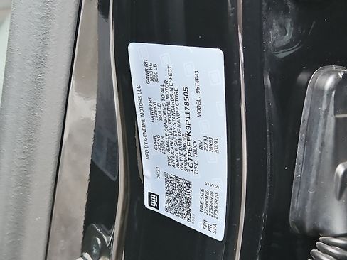 Certified 2023 GMC Canyon Denali image 28