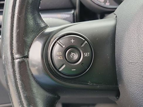 Used 2019 MINI Cooper Clubman ALL4 w/ Premium Package image 28