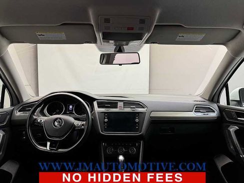 Used 2018 Volkswagen Tiguan SE FWD image 11