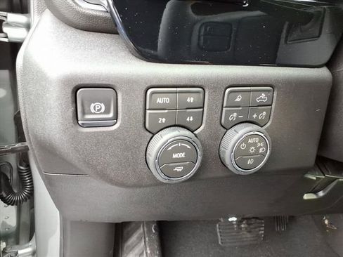 New 2026 Chevrolet Silverado 3500 LT w/ All Star Edition AWD/4WD image 12
