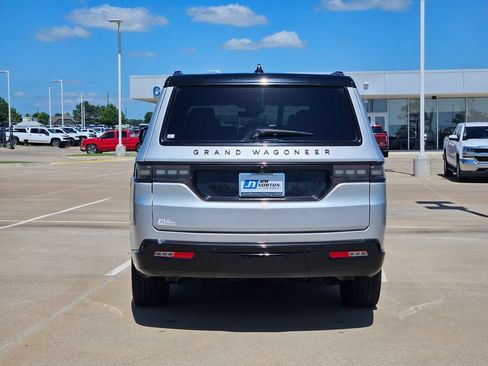 Used 2024 Jeep Grand Wagoneer L Series II w/ Quick Order Packagew 28T AWD/4WD image 7