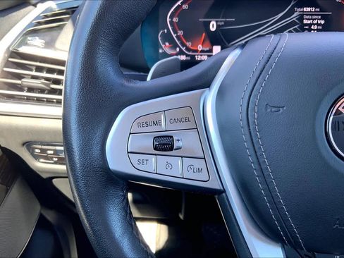 Used 2021 BMW X7 xDrive40i w/ Premium Package image 24