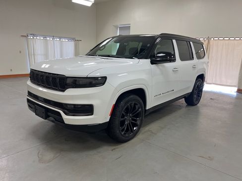 New 2024 Jeep Grand Wagoneer Series II w/ Quick Order Packagew 28T image 4