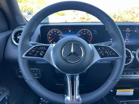 New 2026 Mercedes-Benz GLB 250 image 26