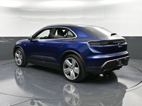 Certified 2024 Porsche Macan 4 Electric image 3