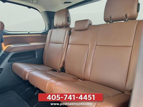 Used 2018 Toyota Sequoia Platinum RWD image 29