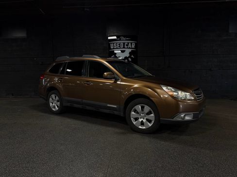 Used 2012 Subaru Outback 2.5i Premium AWD/4WD image 7