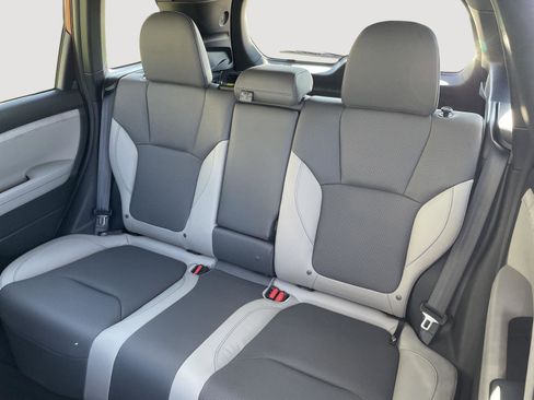 Used 2025 Subaru Forester Limited w/ Popular Package #1 image 27