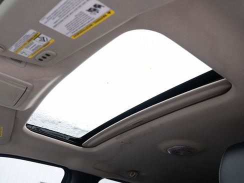 Used 2010 Ford F150 Lariat image 13