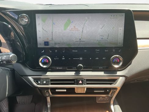 Used 2025 Lexus RX 350 w/ Convenience Package AWD/4WD image 39