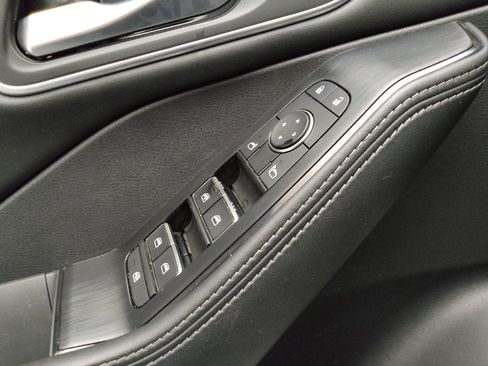 Used 2021 Nissan Rogue SL AWD/4WD image 27