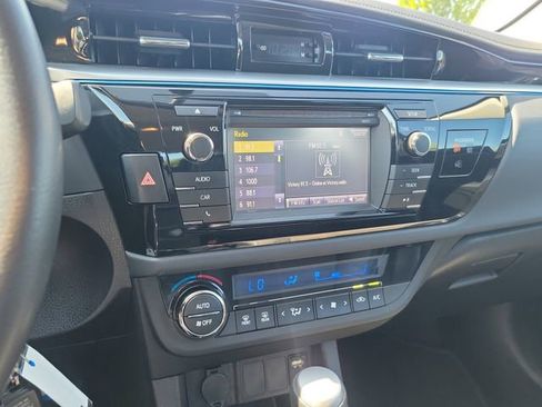 Used 2016 Toyota Corolla S FWD image 19
