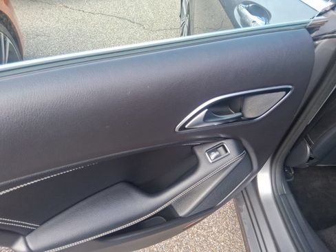 Used 2019 Mercedes-Benz CLA 250 4MATIC image 13