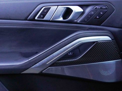 Used 2025 BMW X6 M60i image 15