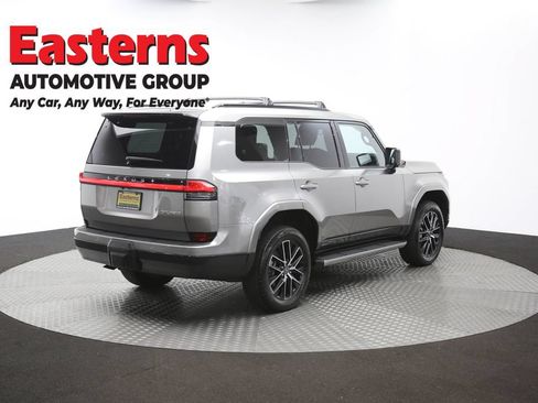 Used 2024 Lexus GX 550 w/ Cold Area Package AWD/4WD image 46