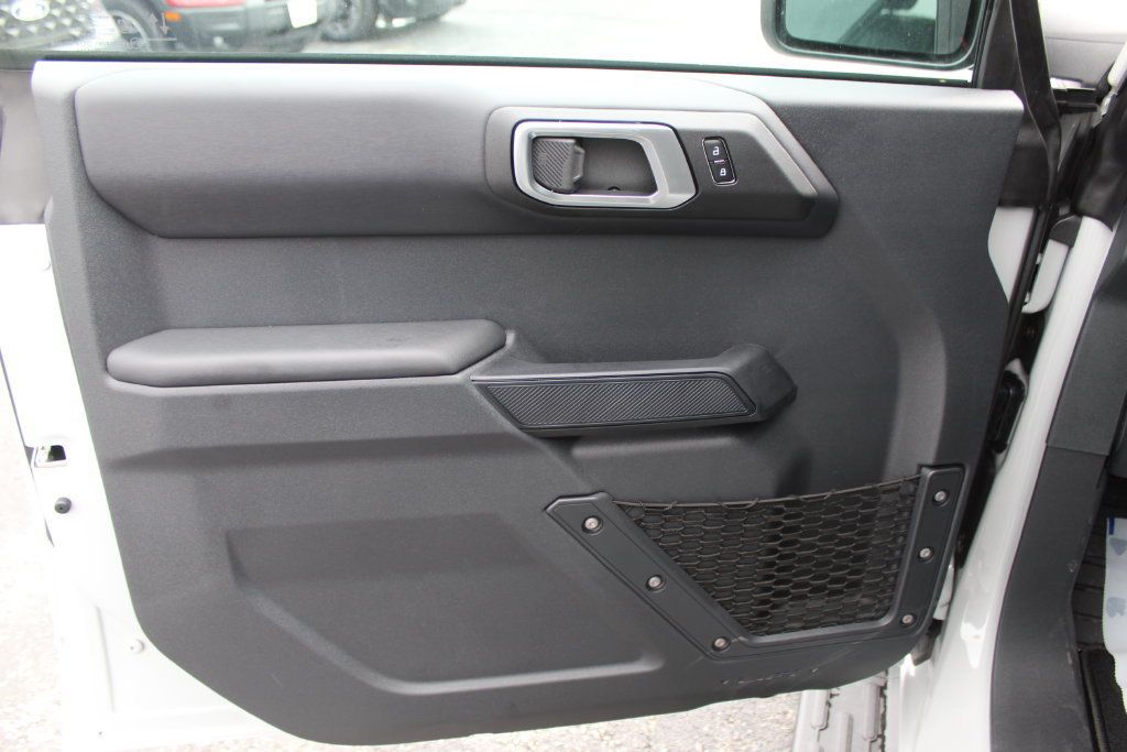 New 2026 Ford Bronco Outer Banks AWD/4WD image 19