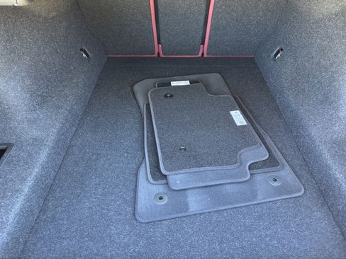 Certified 2025 BMW 530i xDrive w/ M Sport Package image 34