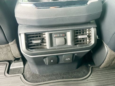 Used 2023 Ford F150 Lariat w/ Equipment Group 502A High AWD/4WD image 26