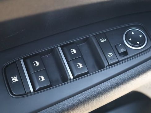 Used 2024 Kia Forte LXS w/ LXS Technology Package FWD image 14