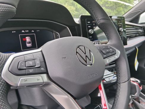 New 2026 Volkswagen Jetta GLI Autobahn FWD image 21