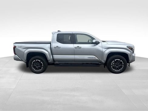 Certified 2024 Toyota Tacoma TRD Sport image 8