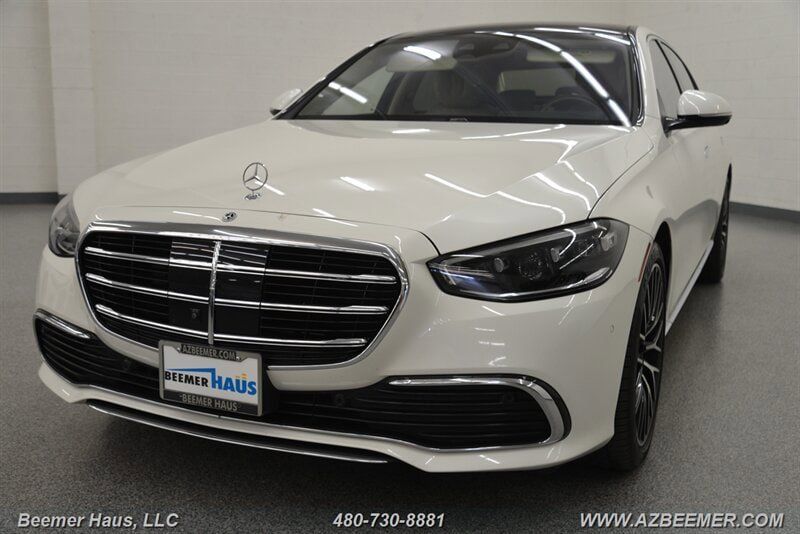 Used 2022 Mercedes-Benz S 580 4MATIC Sedan image 1