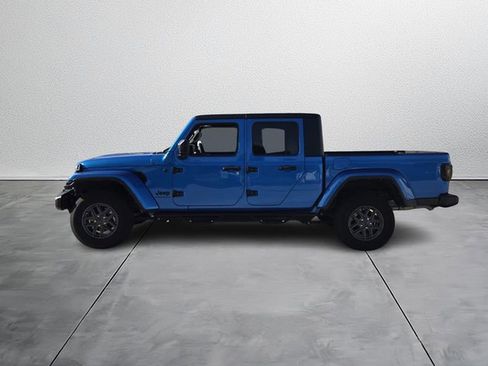 Used 2024 Jeep Gladiator Sport image 3