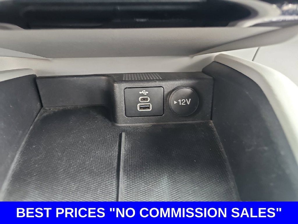 Used 2025 Ford Escape SE FWD image 26