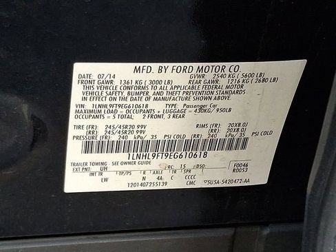 Used 2014 Lincoln MKS AWD w/ Equipment Group 201A image 28