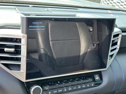 Certified 2025 Toyota Sequoia Platinum AWD/4WD image 11