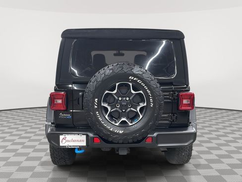 Used 2023 Jeep Wrangler Unlimited Rubicon 4xe w/ Cold Weather Group AWD/4WD image 6